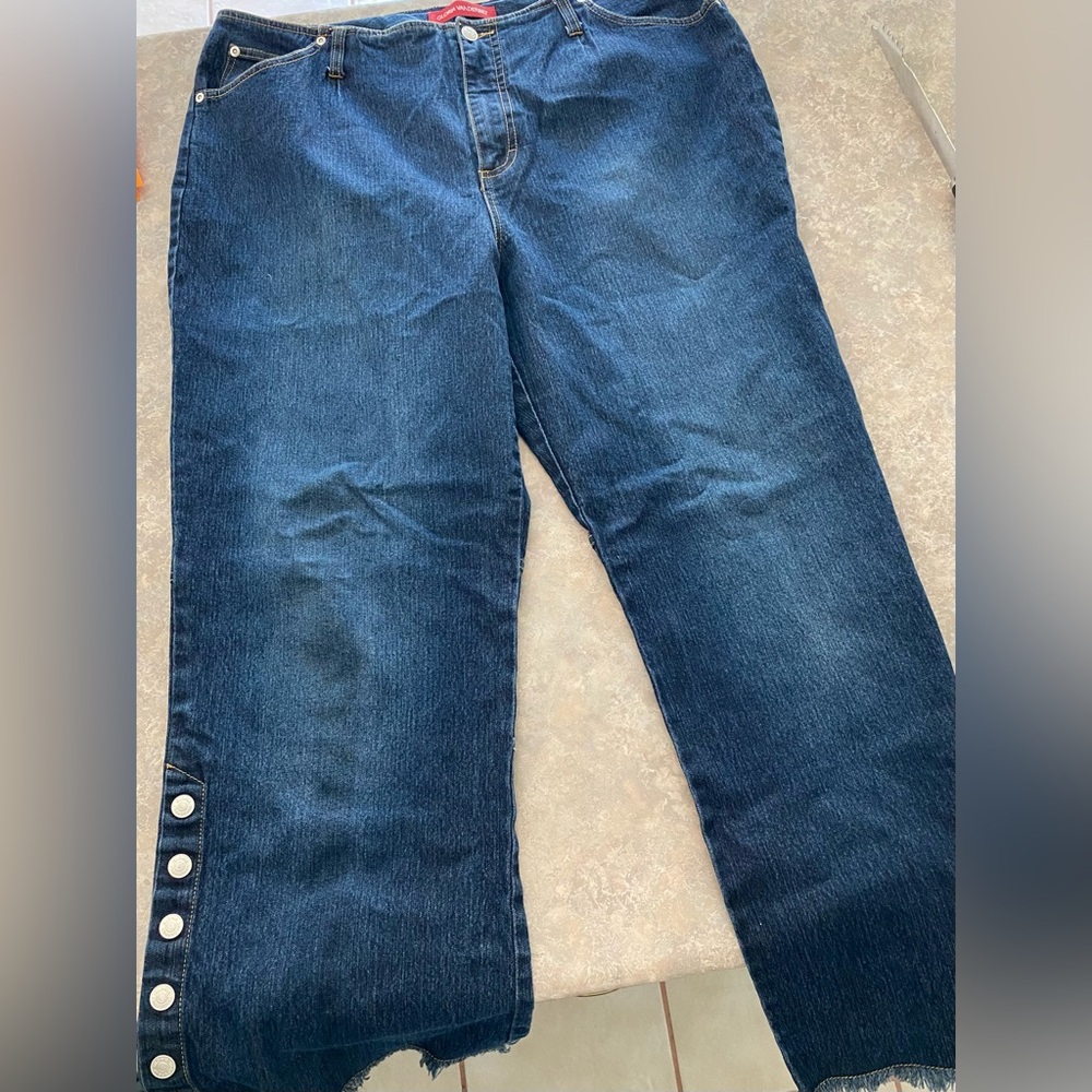Gloria Vanderbilt Cropped Jeans | Size: 18W